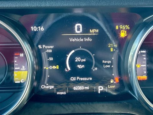 Used 2022 Jeep Wrangler Unlimited Sahara AWD/4WD image 12