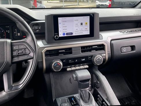 Used 2024 Toyota Tacoma SR5 AWD/4WD image 5