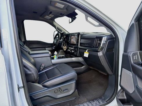 Used 2025 Ford F250 Lariat w/ Lariat Ultimate Package AWD/4WD image 11