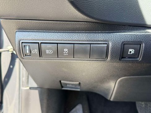 Used 2024 Toyota Corolla SE FWD image 27
