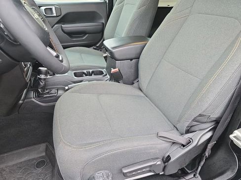 Used 2024 Jeep Wrangler Sport S image 16