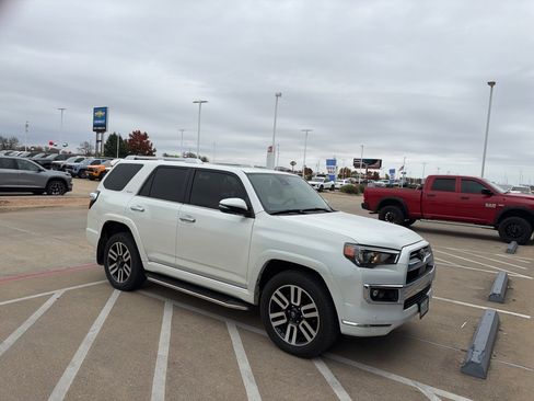 Used 2022 Toyota 4Runner Limited image 1