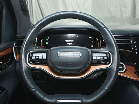 Used 2022 Jeep Grand Wagoneer Series II w/ Convenience Group III AWD/4WD image 34