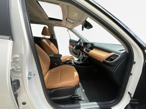 Certified 2024 Kia Seltos EX AWD/4WD image 26