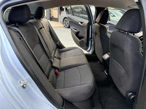 Used 2017 Chevrolet Cruze LT w/ Convenience Package FWD image 15