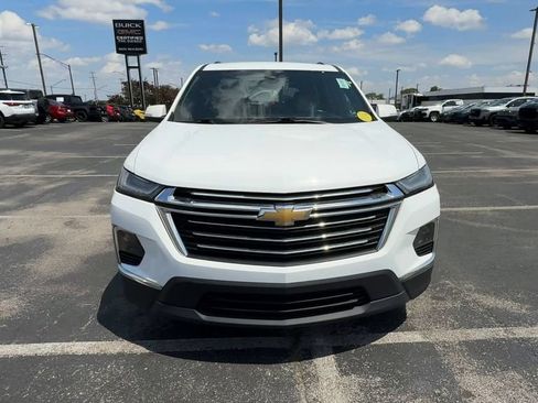 Used 2022 Chevrolet Traverse LT AWD/4WD image 3