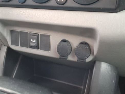 Used 2012 Toyota Tacoma 2WD Regular Cab image 22