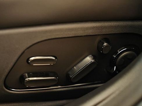 New 2026 Genesis G90 3.5T Prestige image 26