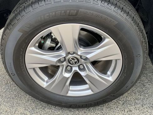 Certified 2023 Toyota RAV4 XLE w/ Convenience Package image 34