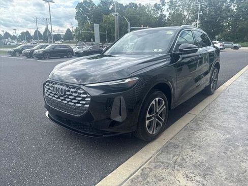 Certified 2025 Audi Q5 Premium Plus w/ Premium Plus AWD/4WD image 9