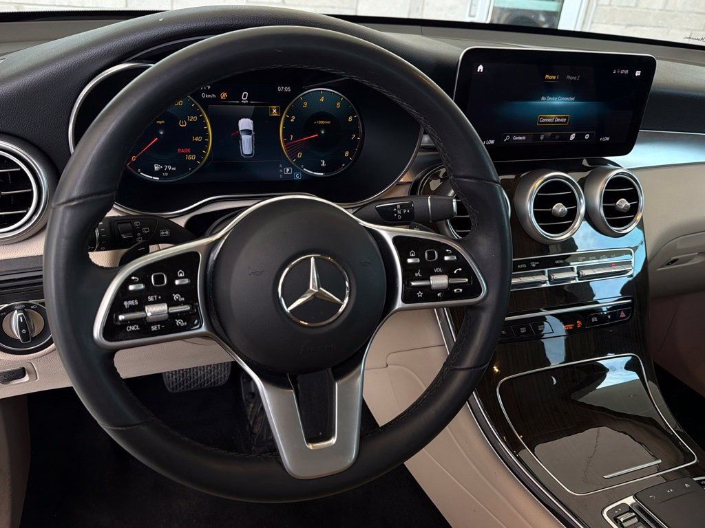 Used 2022 Mercedes-Benz GLC 300 w/ Premium Package Lite image 11
