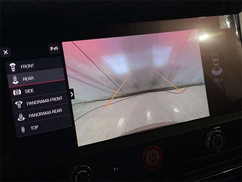 New 2026 Porsche Macan image 31