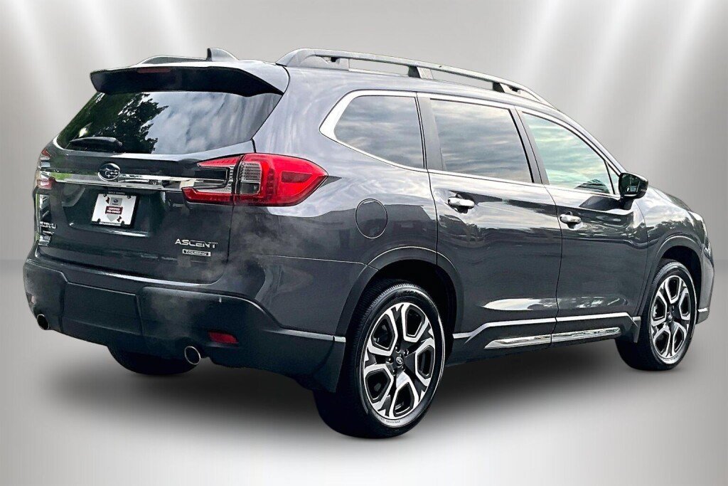 Certified 2026 Subaru Ascent Touring AWD/4WD image 5