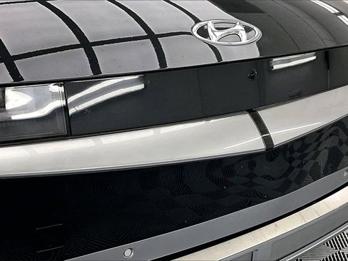 Used 2024 Hyundai Ioniq 5 Limited image 28