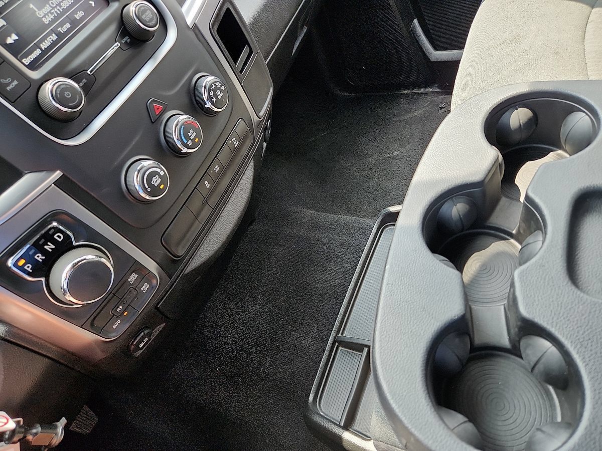 Used 2024 RAM 1500 Warlock AWD/4WD image 12