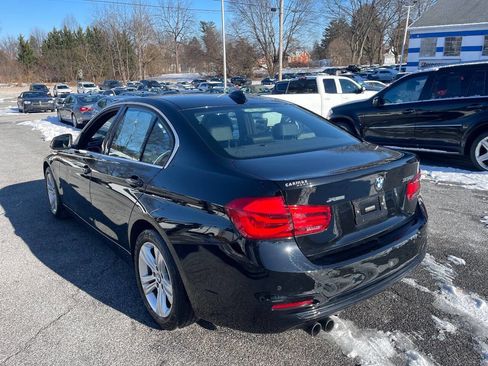 Used 2017 BMW 330i xDrive Sedan image 4