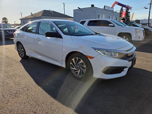 Used 2017 Honda Civic EX image 5