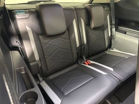 New 2026 Volkswagen Atlas Peak Edition AWD/4WD image 17