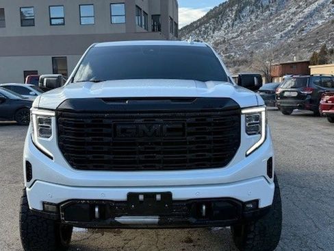 Used 2023 GMC Sierra 1500 Denali Ultimate image 2