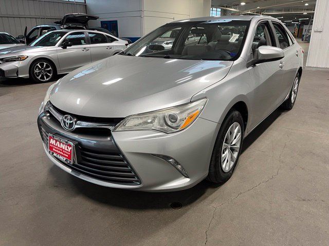 Used 2017 Toyota Camry LE FWD image 7
