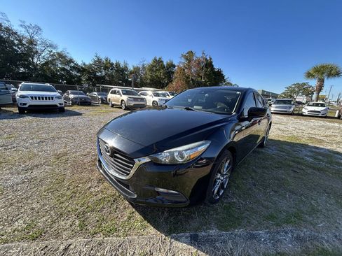 Used 2018 MAZDA MAZDA3 Touring image 5