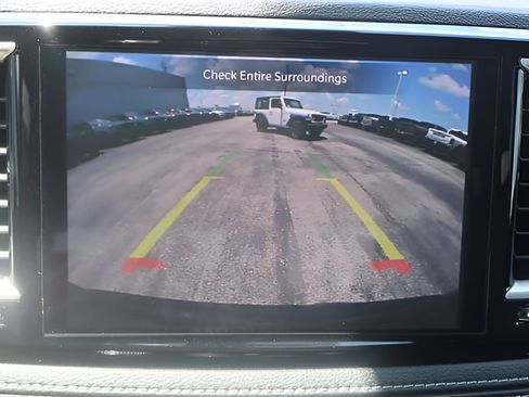 New 2027 Chrysler Pacifica Select FWD image 25