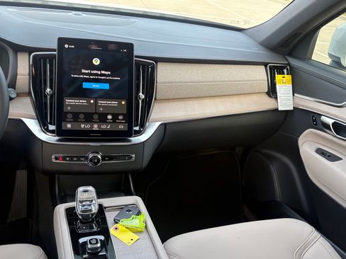 New 2026 Volvo XC90 B5 Core w/ Protection Package Premier AWD/4WD image 13