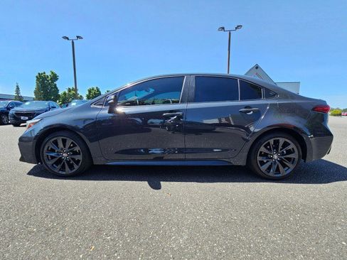 Used 2024 Toyota Corolla XSE FWD image 6