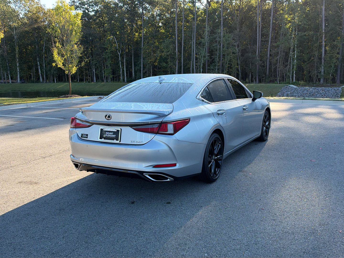 Used 2023 Lexus ES 350 F Sport w/ Accessory Package (Z1) FWD image 7