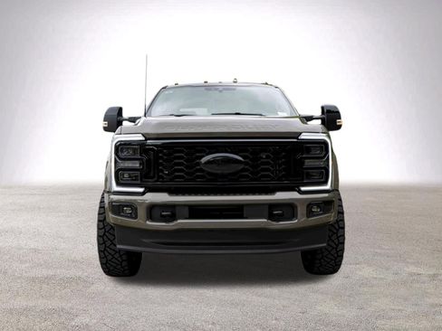 Used 2026 Ford F450 Platinum w/ Platinum Plus Package image 3