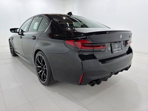 Certified 2022 BMW M5 w/ Competition Package image 3