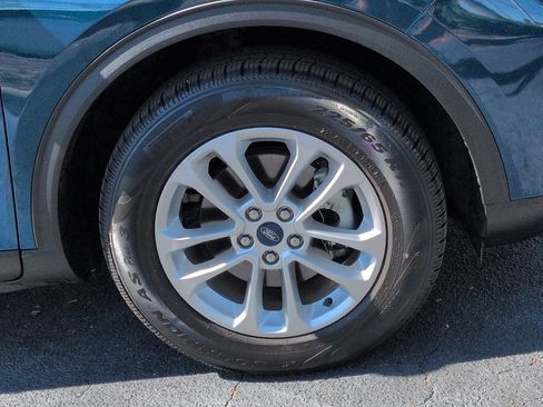 Certified 2020 Ford Escape SE image 11