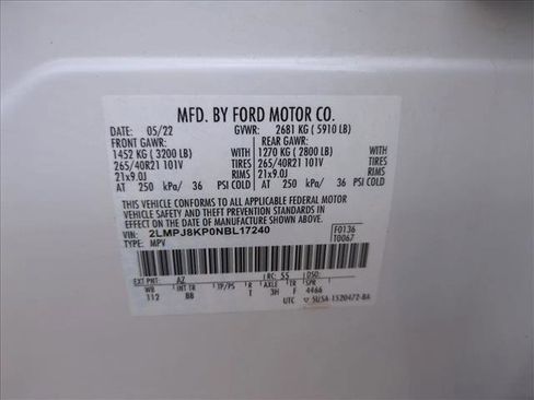 Used 2022 Lincoln Nautilus Reserve w/ Equipment Group 202A image 15