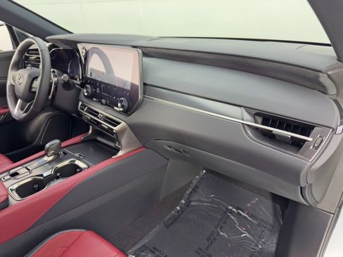 Used 2024 Lexus RX 500h F Sport w/ Convenience Package image 15