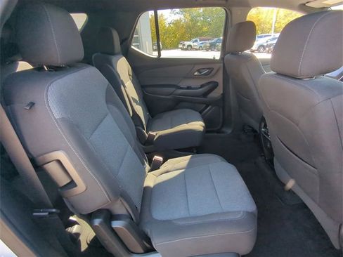 Certified 2022 Chevrolet Traverse LT image 26