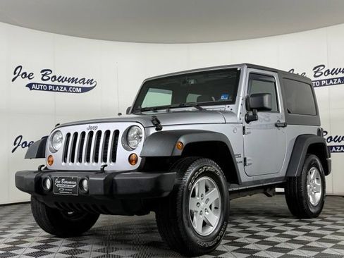 Used 2013 Jeep Wrangler Sport AWD/4WD image 3
