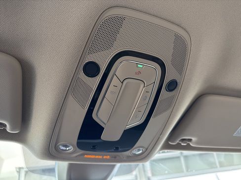 Used 2024 Audi Q5 2.0T Premium w/ Convenience Package image 33