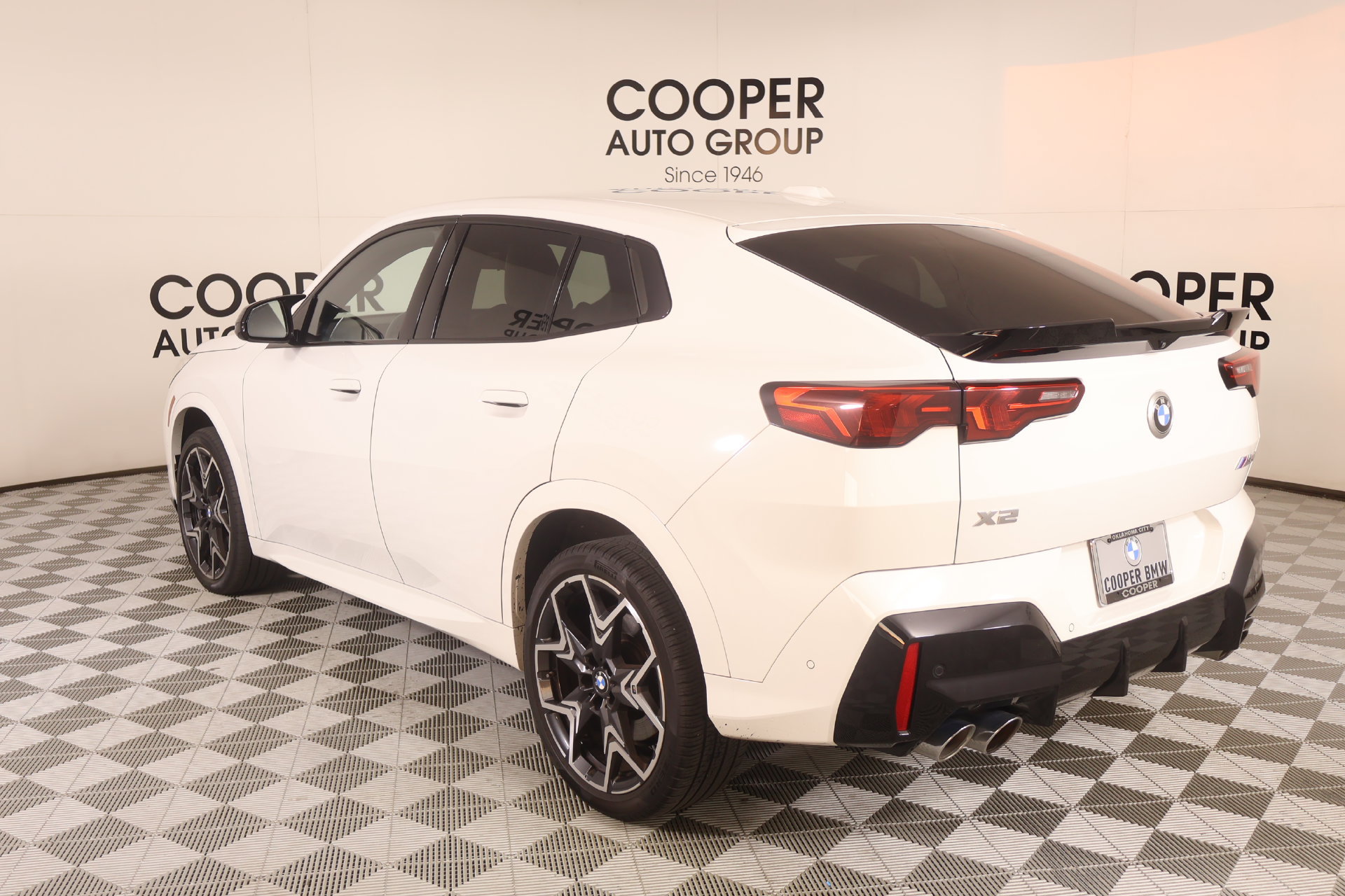 Used 2024 BMW X2 M35i AWD/4WD image 23