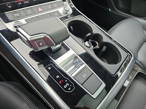 Used 2025 Audi Q7 3.0T Premium Plus image 26