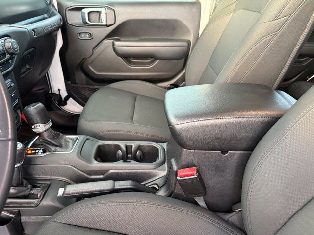 Used 2022 Jeep Wrangler Unlimited Sport AWD/4WD image 22