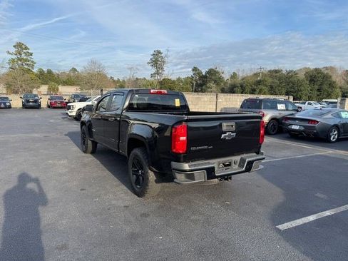 Used 2020 Chevrolet Colorado W/T w/ Custom Special Edition image 5