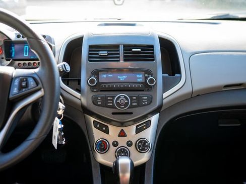 Used 2015 Chevrolet Sonic LT image 8