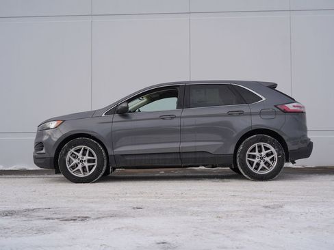 Used 2024 Ford Edge SEL image 6