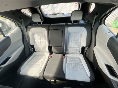 Used 2022 Chevrolet Equinox LS w/ Driver Confidence II Package AWD/4WD image 23