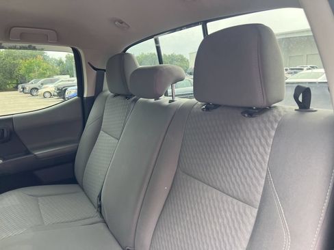 Used 2023 Toyota Tacoma SR5 w/ Technology Package RWD image 11