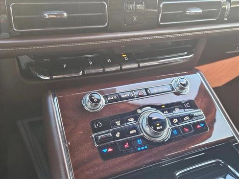 Used 2020 Lincoln Aviator Black Label Grand Touring w/ Class IV Trailer Tow Package image 25