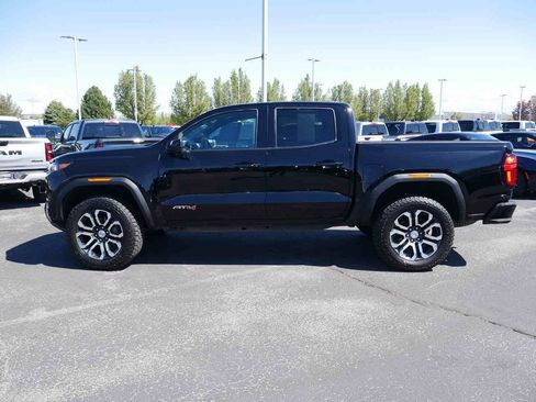 Used 2024 GMC Canyon AT4 w/ Canyon Safety Plus Package AWD/4WD image 18