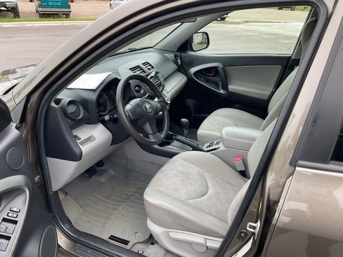 Used 2010 Toyota RAV4 4WD image 14