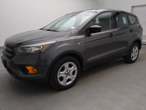 Used 2018 Ford Escape S FWD image 2