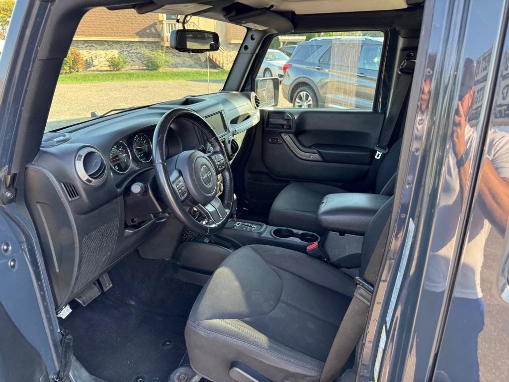 Used 2016 Jeep Wrangler Unlimited Sport w/ Quick Order Package 24S AWD/4WD image 15